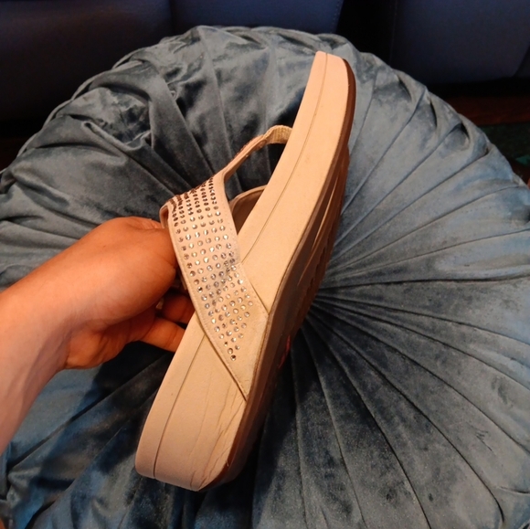 Vionic Elegant Tan Women's Sandals with Rhinestones - Picture 2 of 5